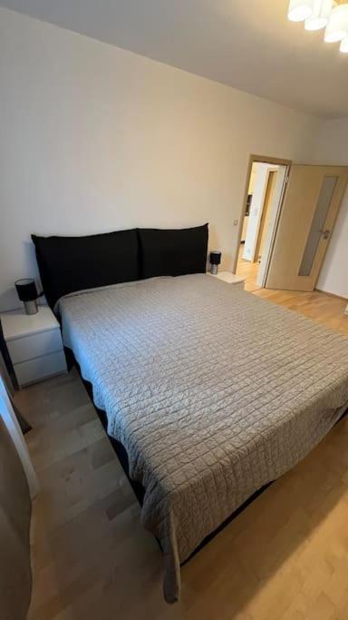 Garden Tower - Parking Appartement Praag
